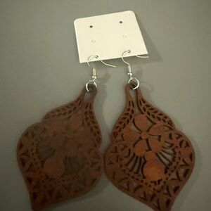 Elegant Brown Leaf Earrings